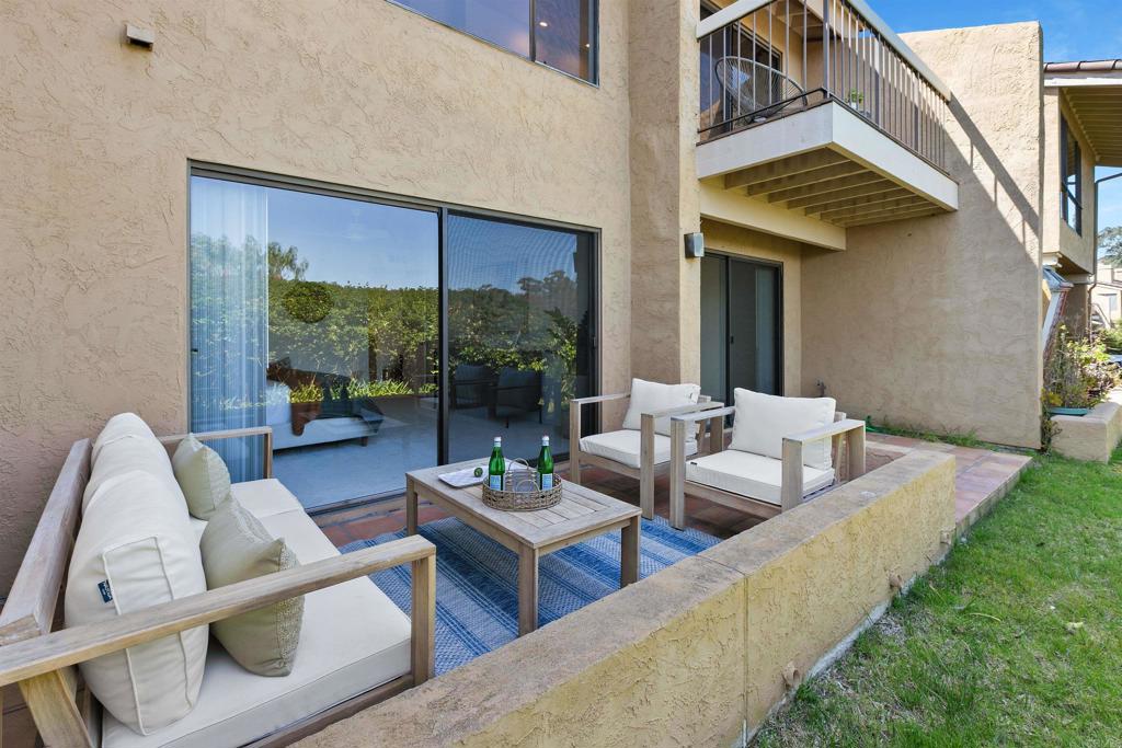 La Jolla, California, 92037, United States, 2 Bedrooms Bedrooms, ,3 BathroomsBathrooms,Residential,For Sale,1938534