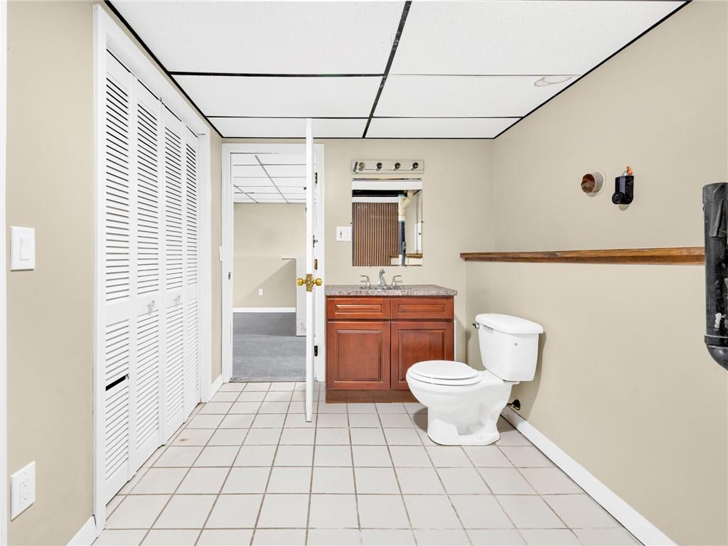 Warwick, Rhode Island, 02889, United States, 3 Bedrooms Bedrooms, ,3 BathroomsBathrooms,Residential,For Sale,2030234