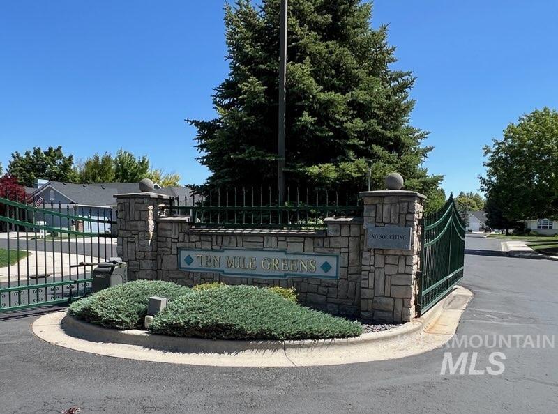 Meridian, Idaho, 83646, United States, 2 Bedrooms Bedrooms, ,Residential,For Sale,1889907