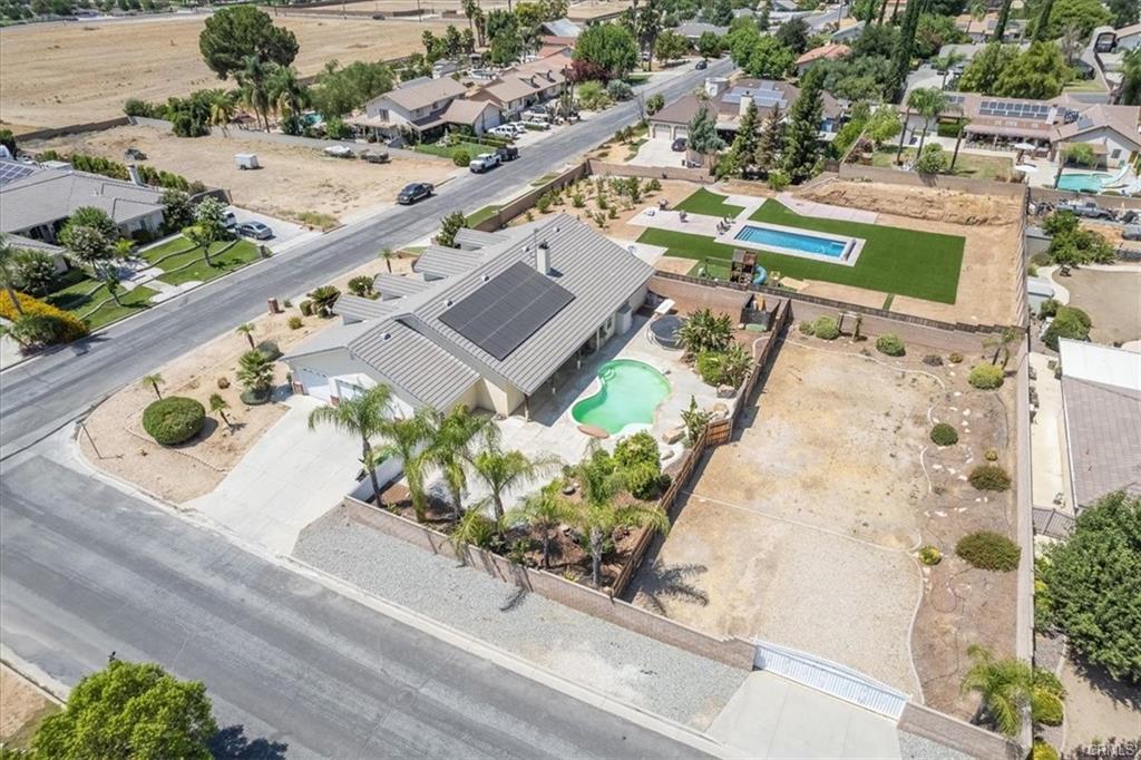 Hemet, California, 92544, United States, 4 Bedrooms Bedrooms, ,2 BathroomsBathrooms,Residential,For Sale,1899336
