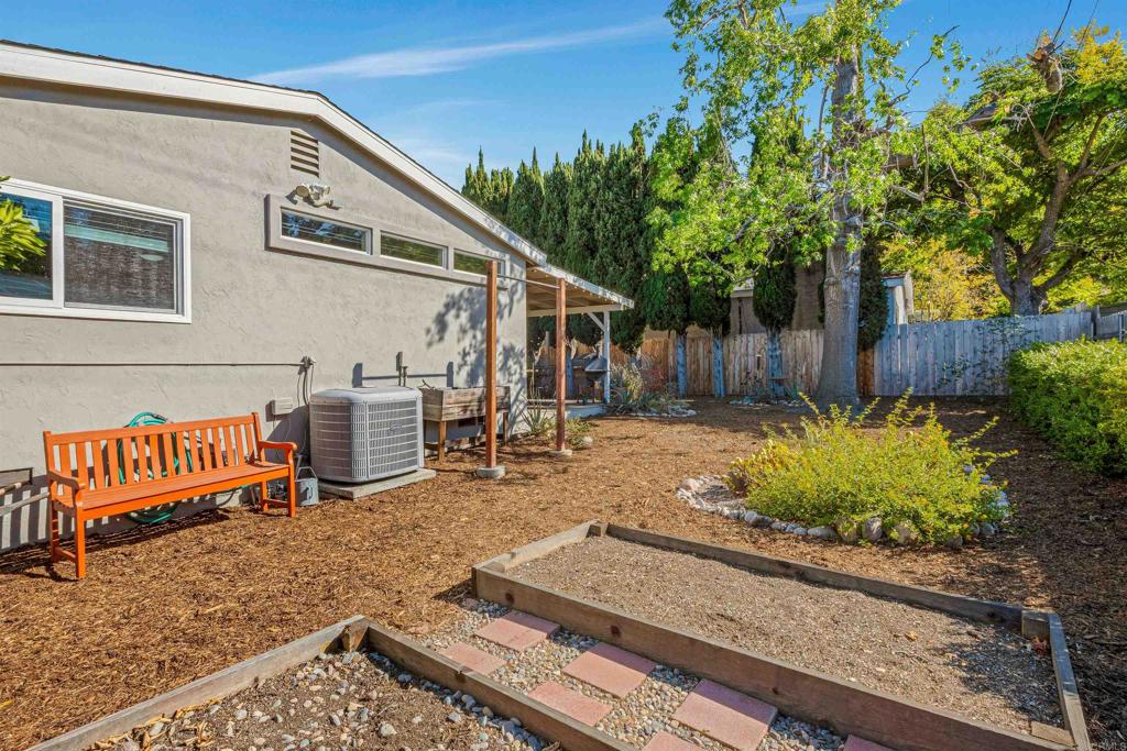 El Cajon, California, 92020, United States, 3 Bedrooms Bedrooms, ,2 BathroomsBathrooms,Residential,For Sale,1939818