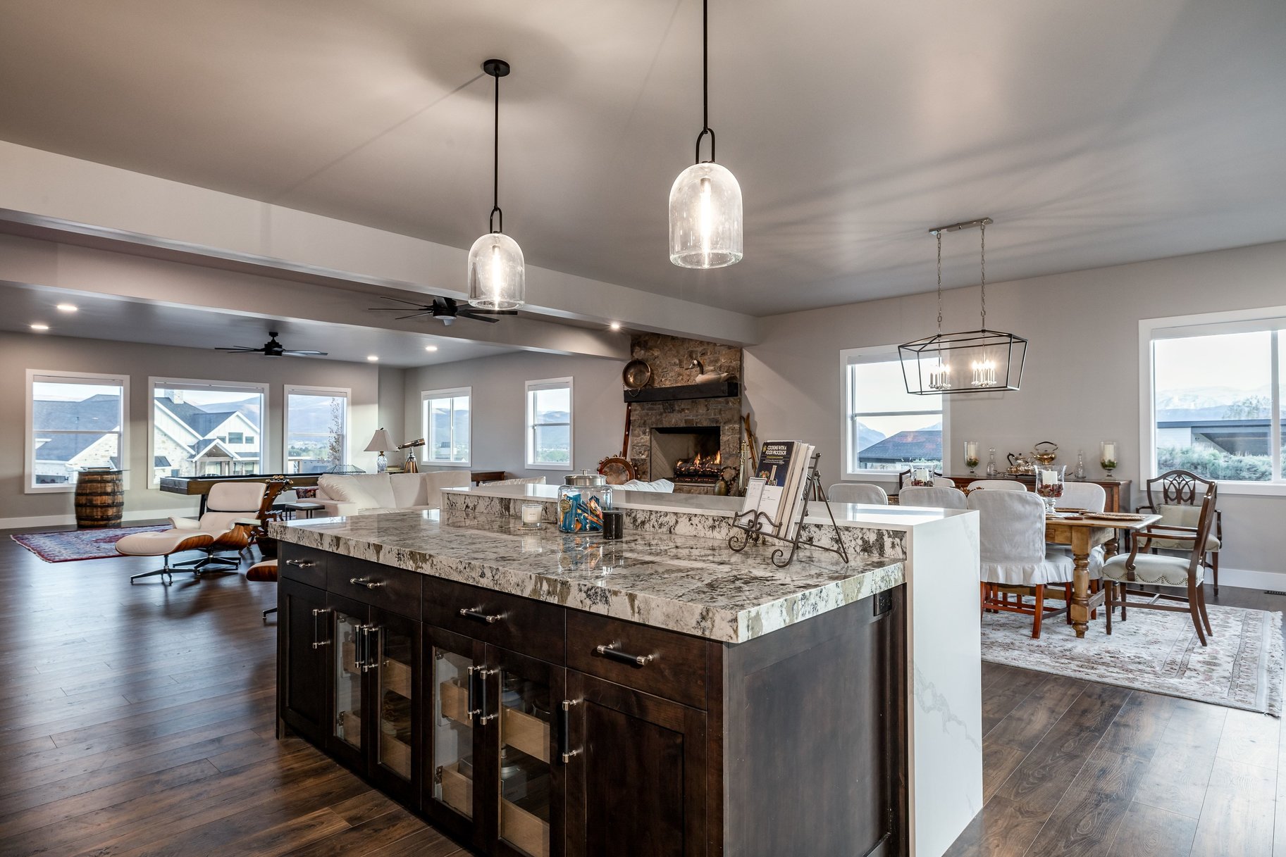  Mountain & Lake Views, Two-Island Chef