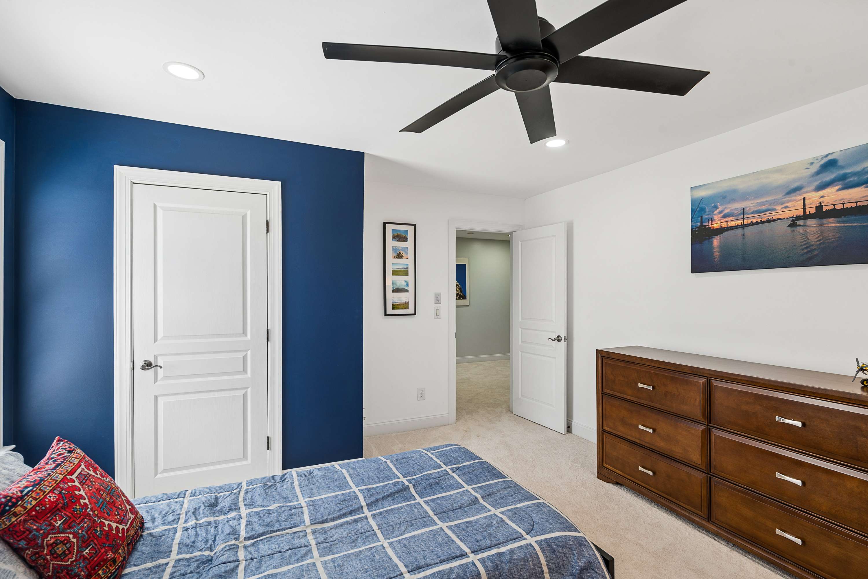  Beautifully Updated Home in Sought-After Swim and Tennis Neighborhood - 物件實景