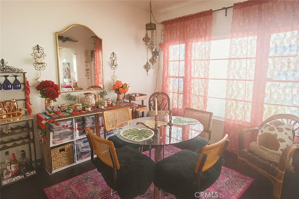 Los Angeles, California, 90019, United States, ,Residential,For Sale,1905705
