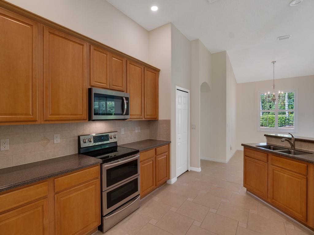 Vero Beach, Florida, 32968, United States, 3 Bedrooms Bedrooms, ,2 BathroomsBathrooms,Residential,For Sale,1957277