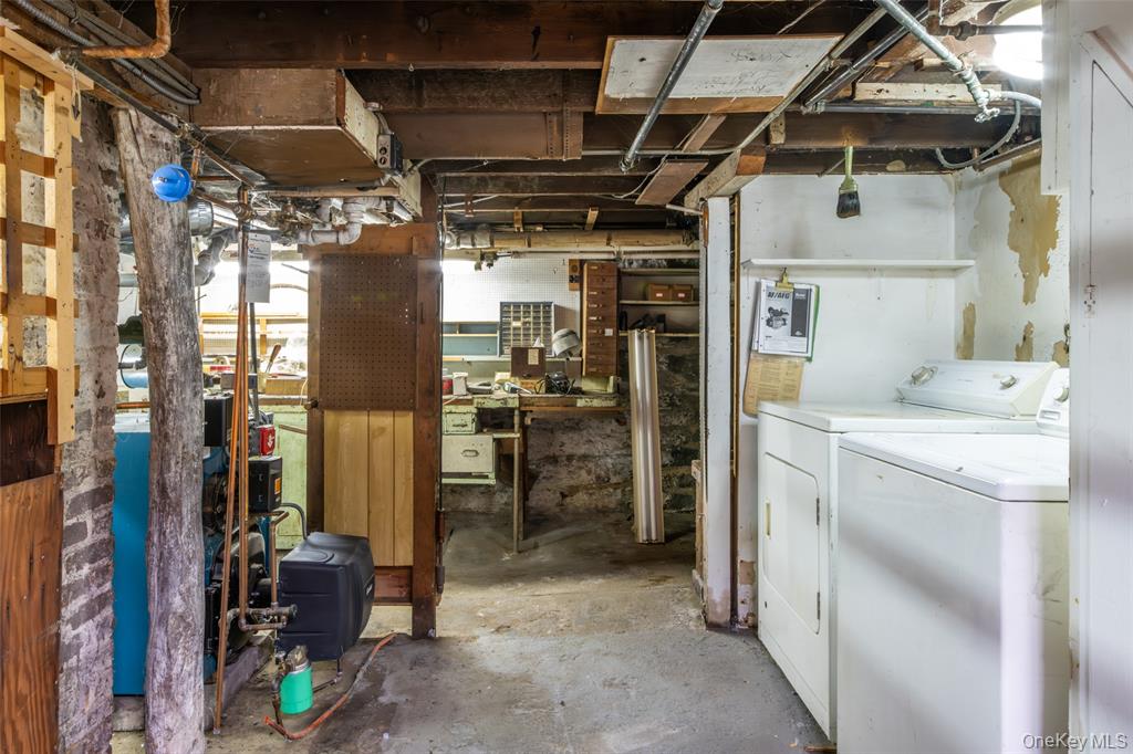 Bronx, New York, 10464, United States, 4 Bedrooms Bedrooms, ,Residential,For Sale,1937282