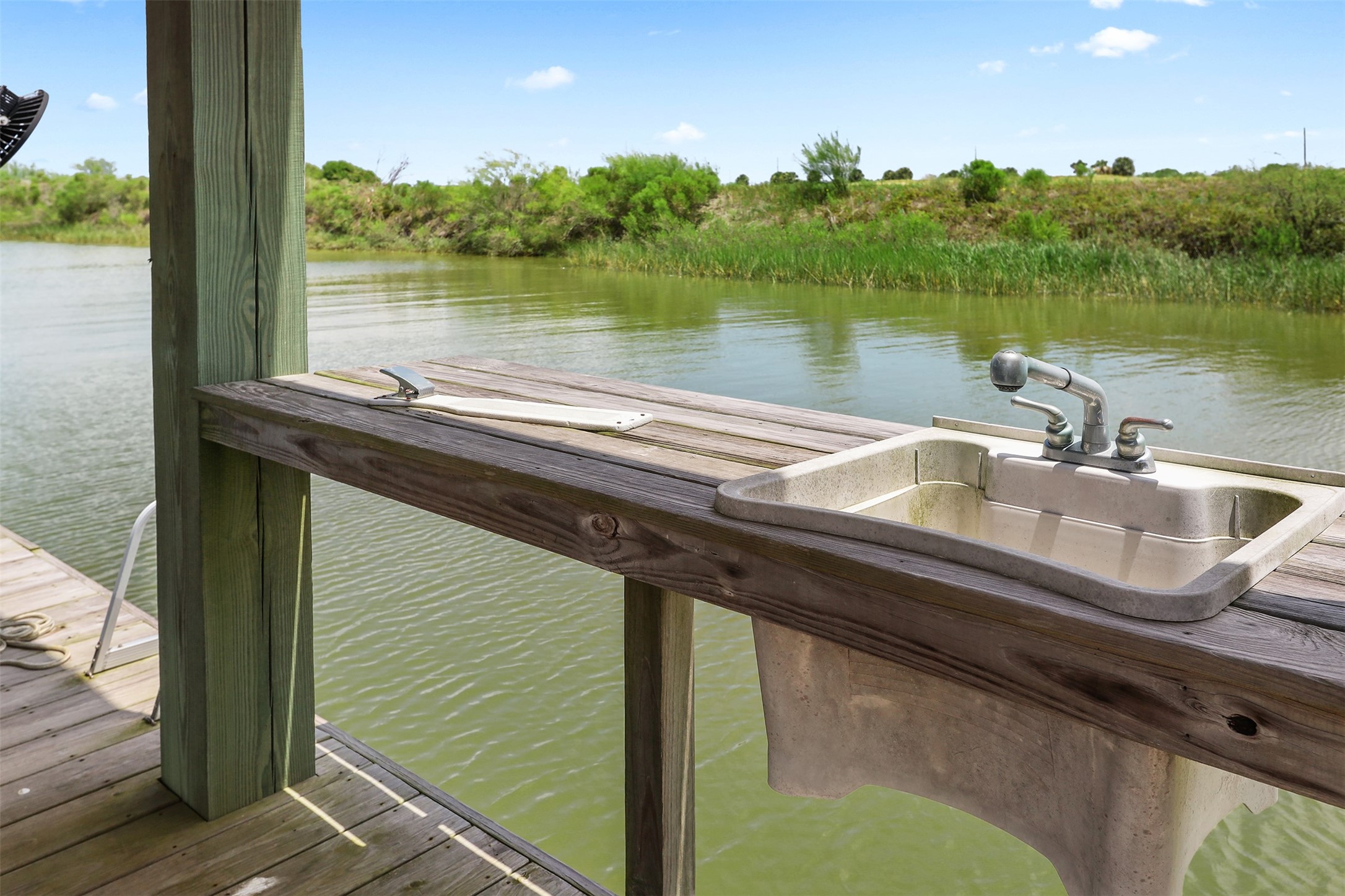 Texas City, Texas, 77590, United States, 3 Bedrooms Bedrooms, ,3 BathroomsBathrooms,Residential,For Sale,1911937