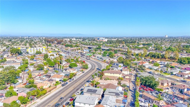 Los Angeles, California, 90059, United States, 3 Bedrooms Bedrooms, ,2 BathroomsBathrooms,Residential,For Sale,1935109