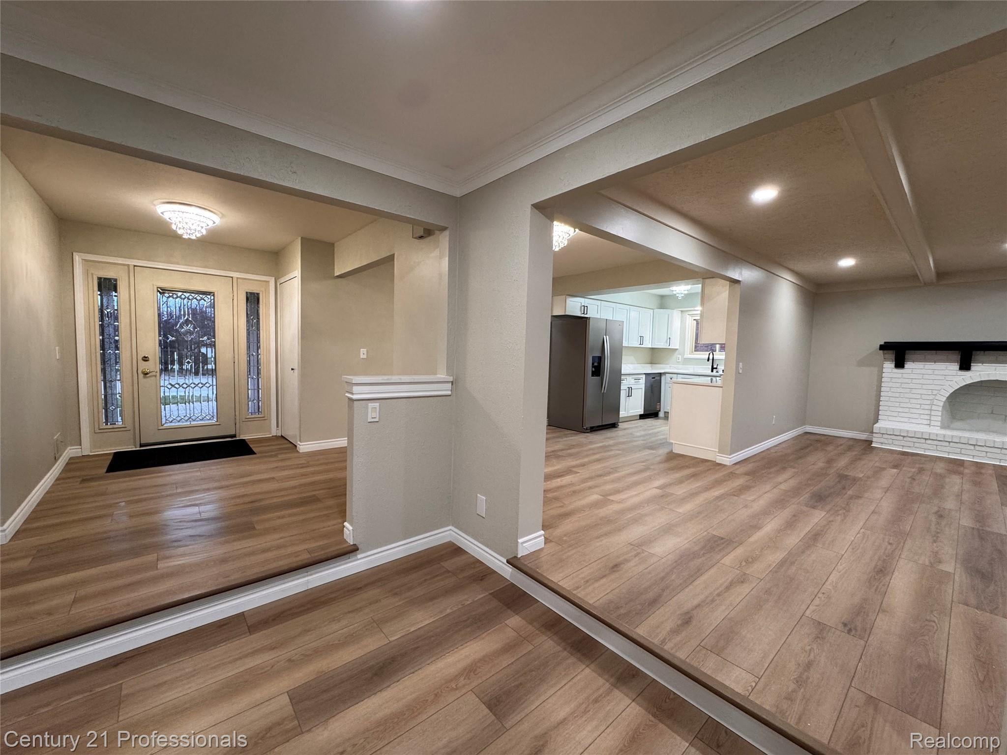 Troy, Michigan, 48085, United States, 4 Bedrooms Bedrooms, ,3 BathroomsBathrooms,Residential,For Sale,2009052