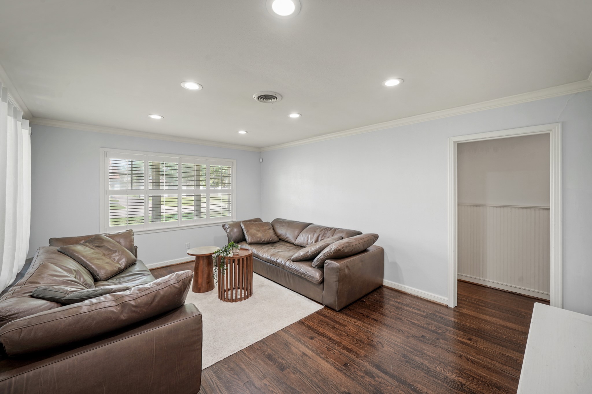 Bellaire, Texas, 77401, United States, 3 Bedrooms Bedrooms, ,2 BathroomsBathrooms,Residential,For Sale,1942222