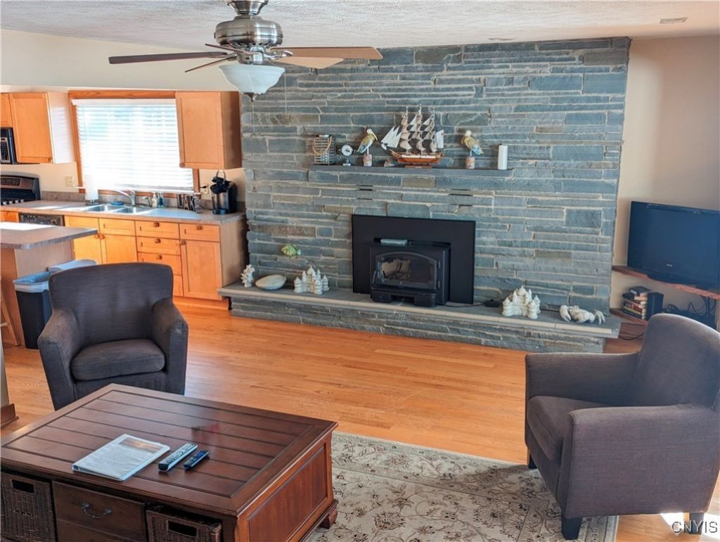 Sylvan Beach, New York, 13157, United States, 4 Bedrooms Bedrooms, ,2 BathroomsBathrooms,Residential,For Sale,1988028