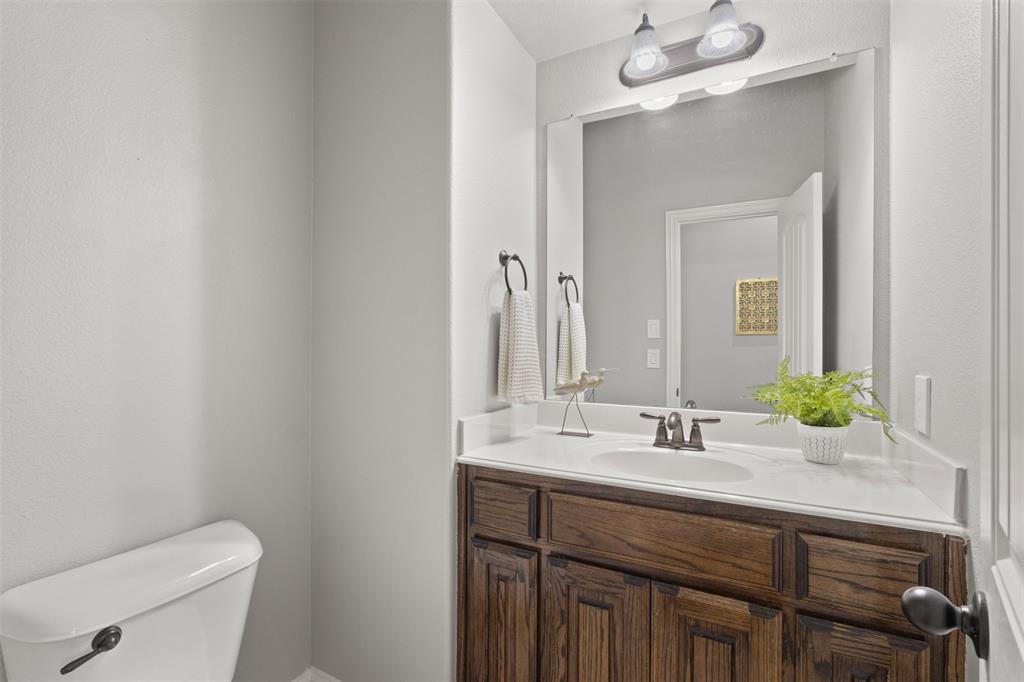 Lantana, Texas, 76226, United States, 4 Bedrooms Bedrooms, ,4 BathroomsBathrooms,Residential,For Sale,2010327