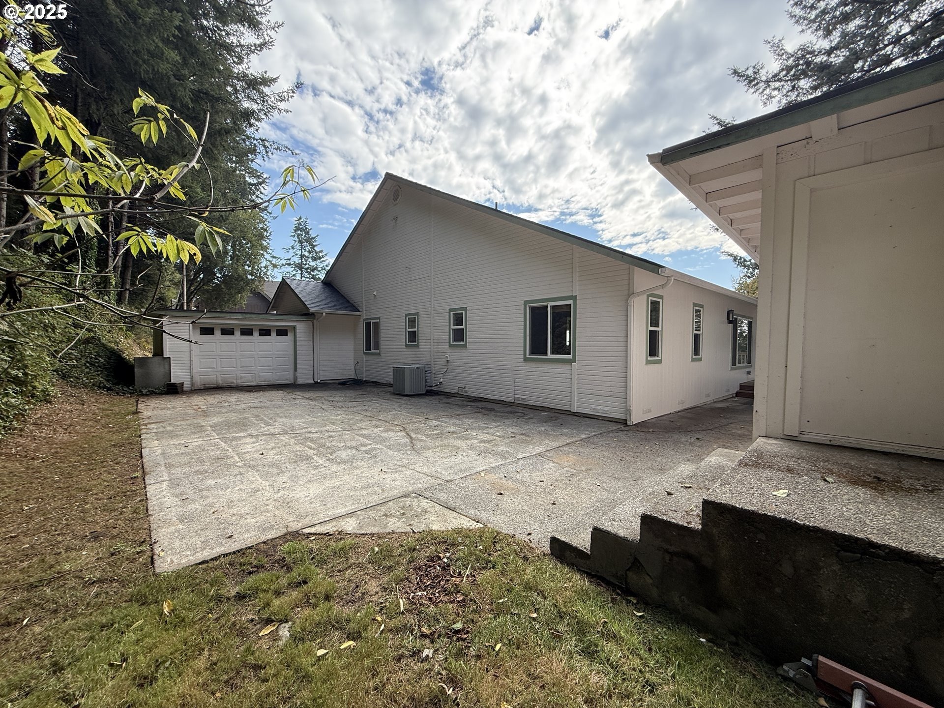 Brookings, Oregon, 97415, United States, 3 Bedrooms Bedrooms, ,2 BathroomsBathrooms,Residential,For Sale,1980160