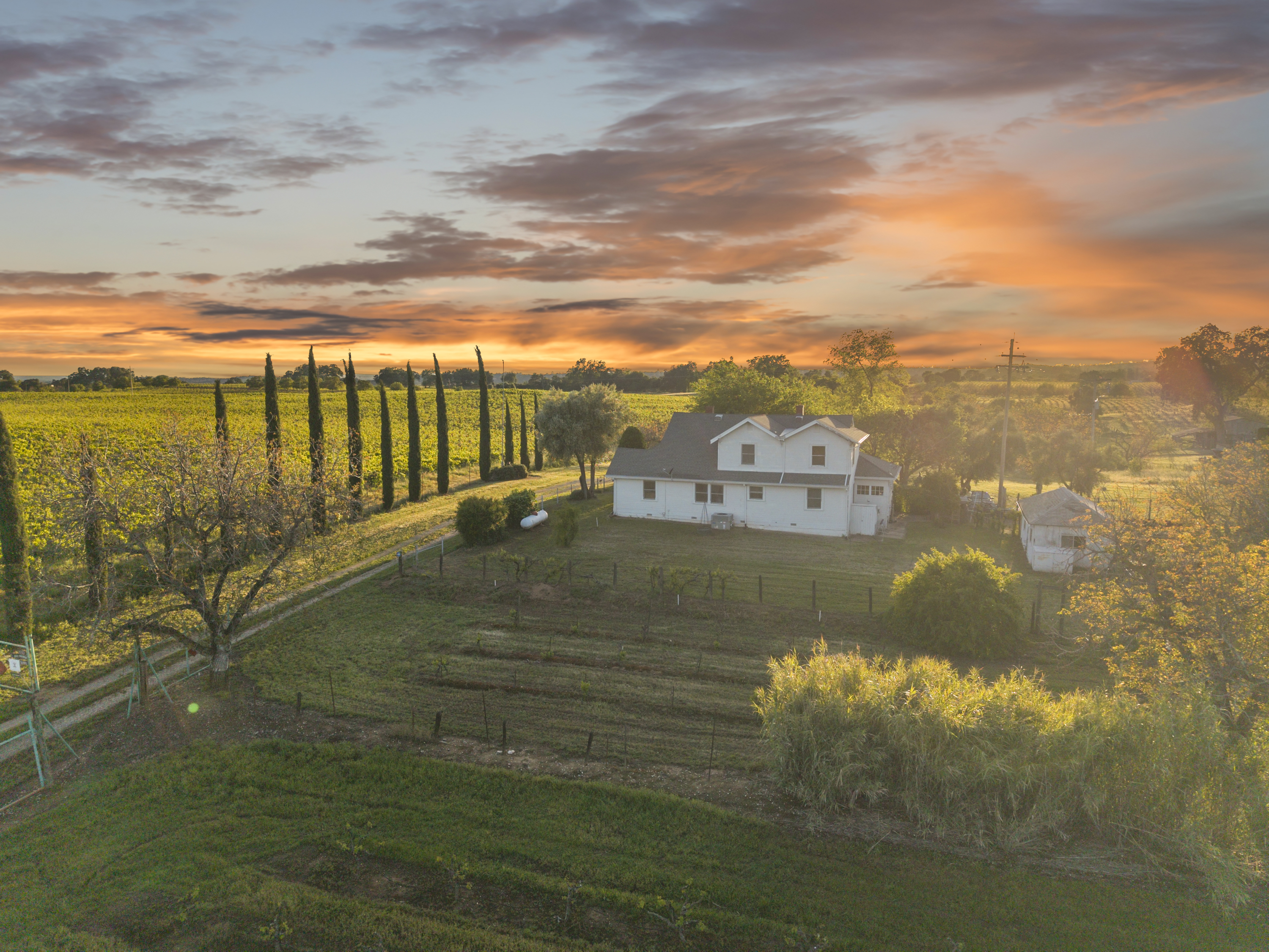  107 Acres - Seasonal Creek - Legacy - 物件實景