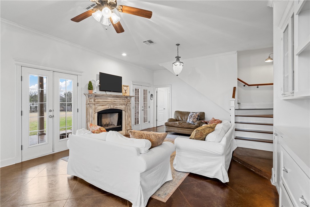 Lorena, Texas, 76655, United States, 5 Bedrooms Bedrooms, ,5 BathroomsBathrooms,Residential,For Sale,1906536