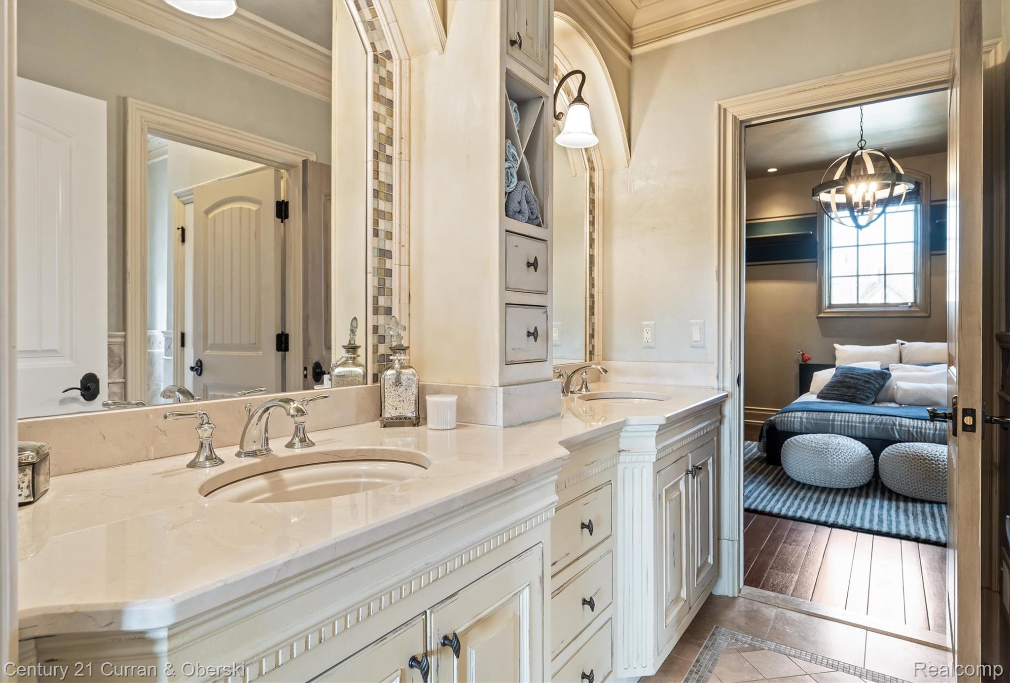 Northville, Michigan, 48168, United States, 4 Bedrooms Bedrooms, ,7 BathroomsBathrooms,Residential,For Sale,2038864