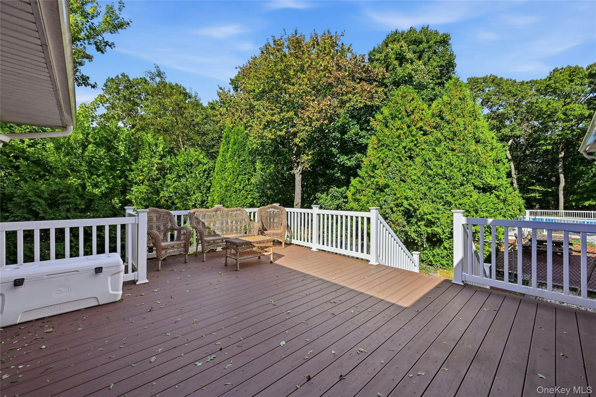  82 Oakwood Drive, Wading River, NY, 11792 - 物件實景