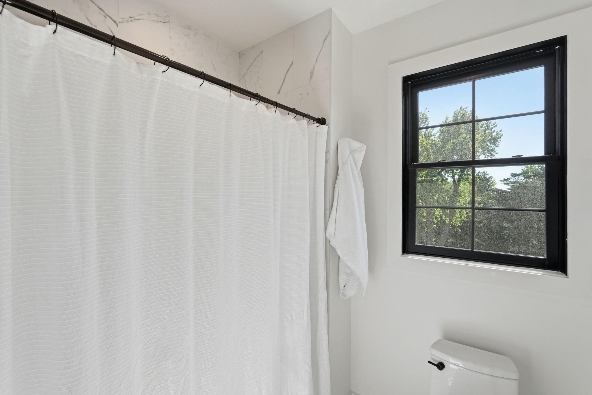  6026 Little Falls Road, Arlington, VA, 22207 - 物件實景