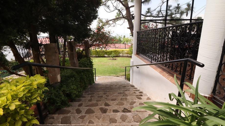 Morelia, Michoacán de Ocampo, 58337, Mexico, 16 Bedrooms Bedrooms, ,14 BathroomsBathrooms,Residential,For Sale,1850325