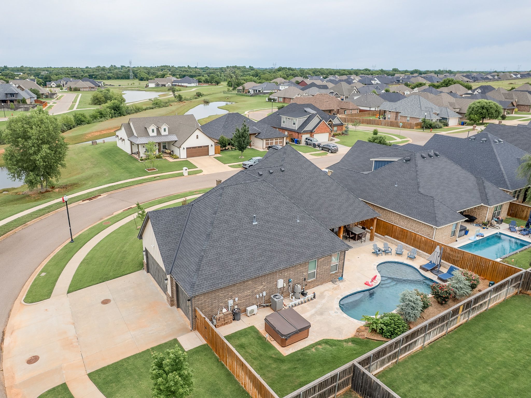  616 Vintage Drive, Norman, OK 73069 - 物件實景