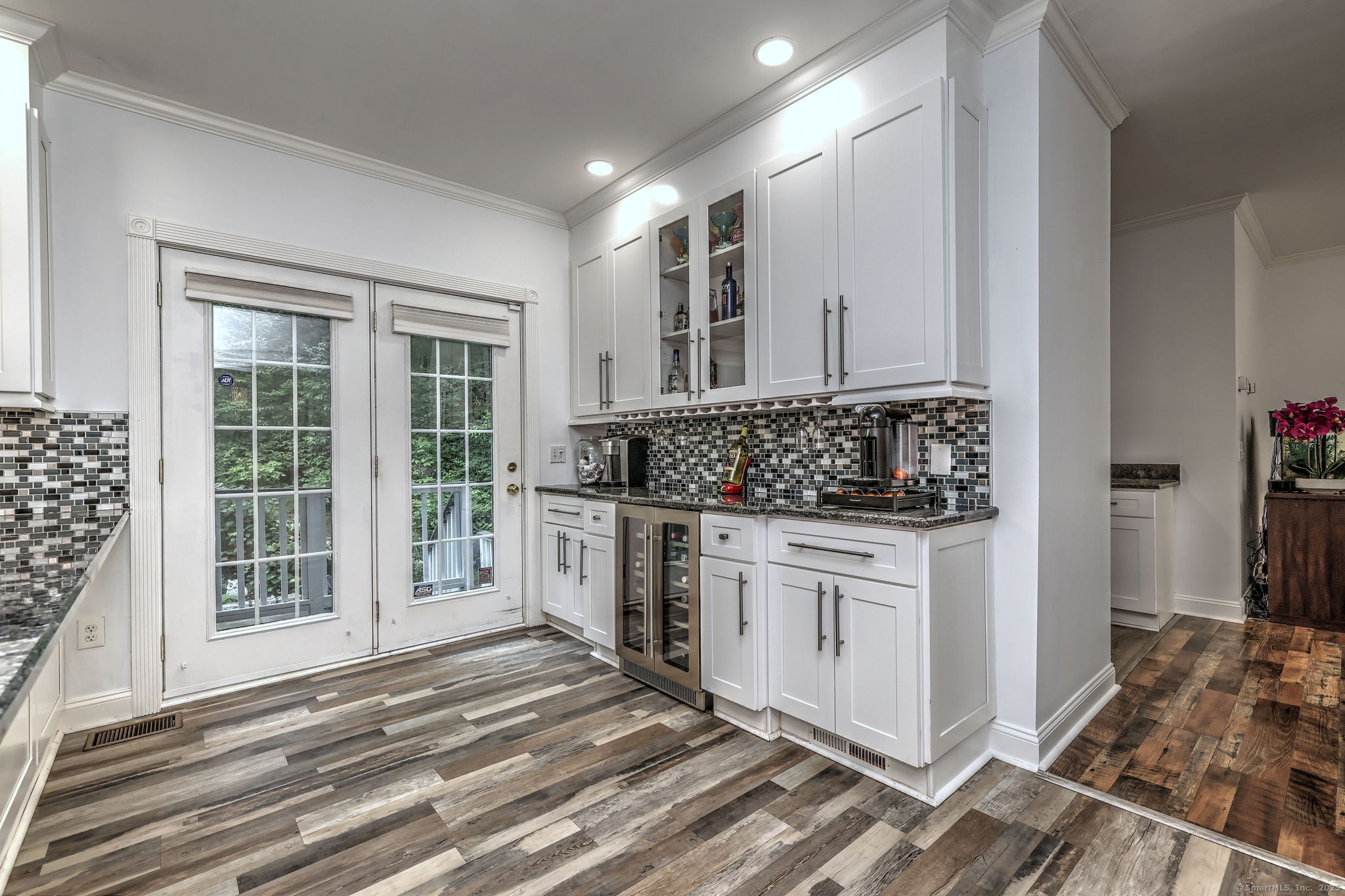 Newtown, Connecticut, 06470, United States, 5 Bedrooms Bedrooms, ,5 BathroomsBathrooms,Residential,For Sale,1907241