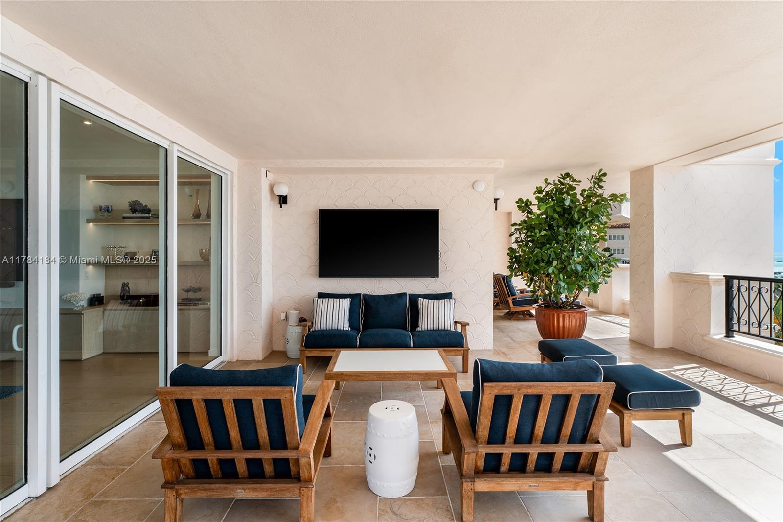 Miami Beach, Florida, 33109, United States, 3 Bedrooms Bedrooms, ,5 BathroomsBathrooms,Residential,For Sale,1770754