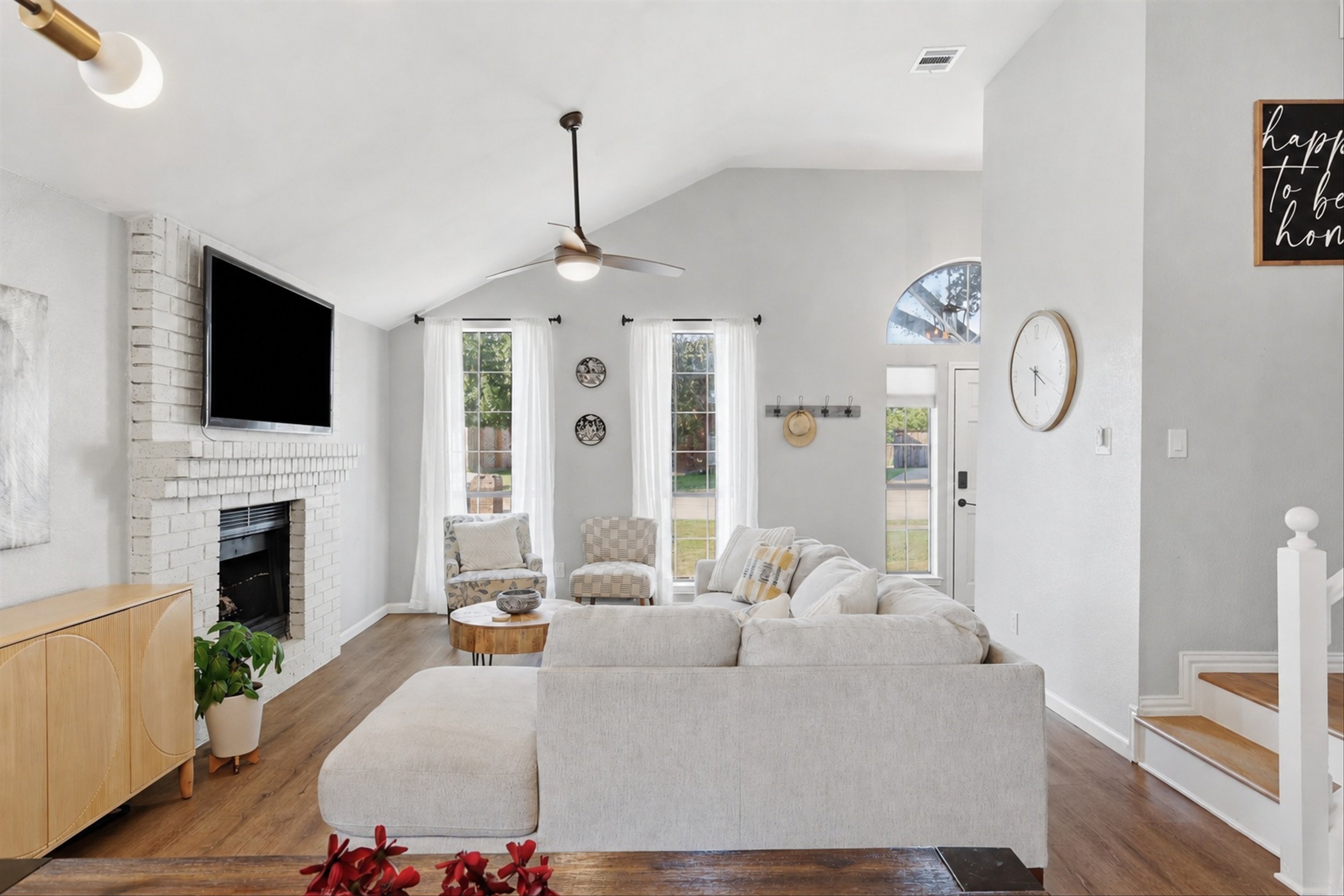  Beautifully Updated in Rowlett with a 2.75% Assumable FHA Loan - 物件實景