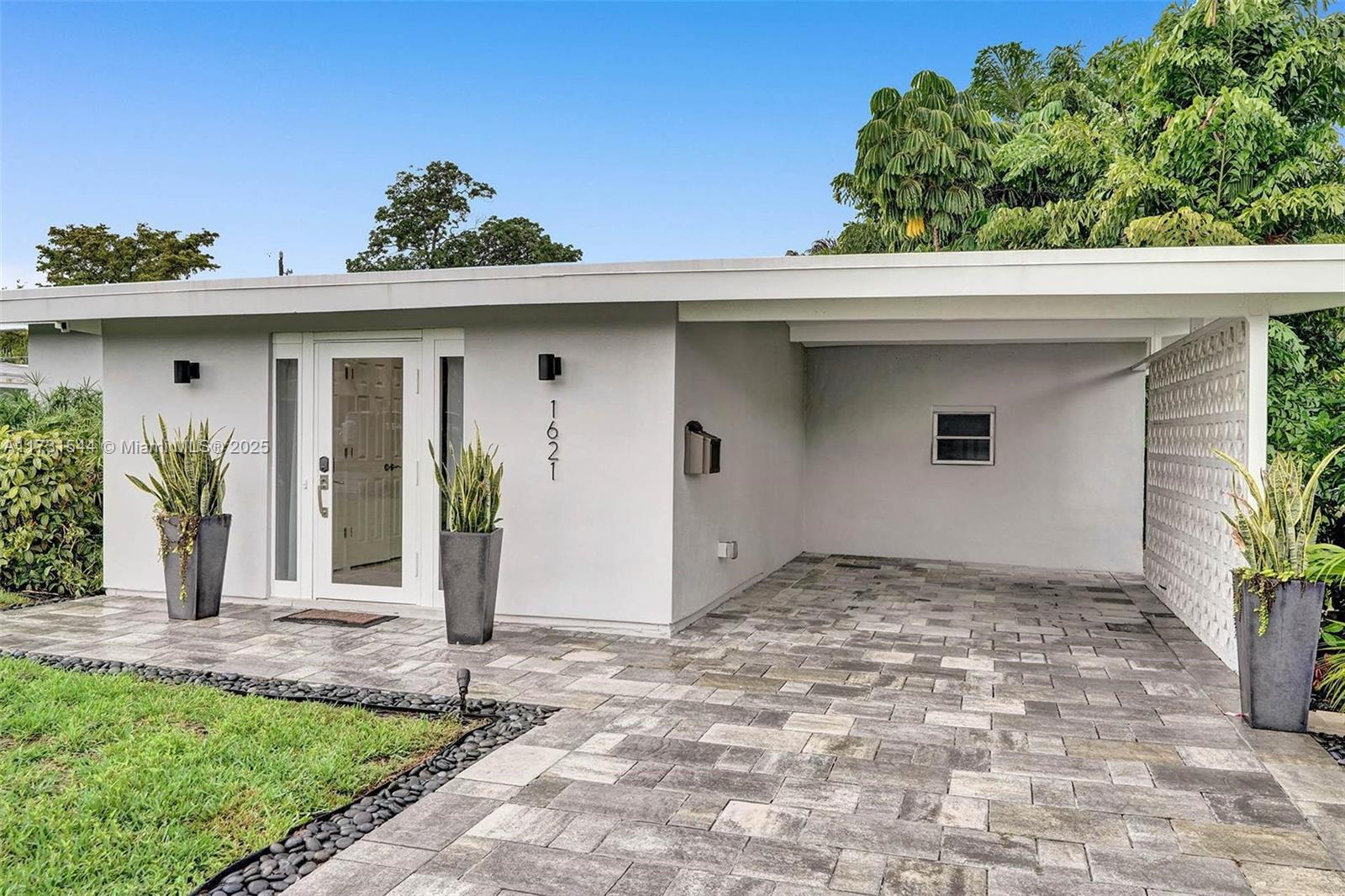 Fort Lauderdale, Florida, 33305, United States, 3 Bedrooms Bedrooms, ,2 BathroomsBathrooms,Residential,For Sale,1695388