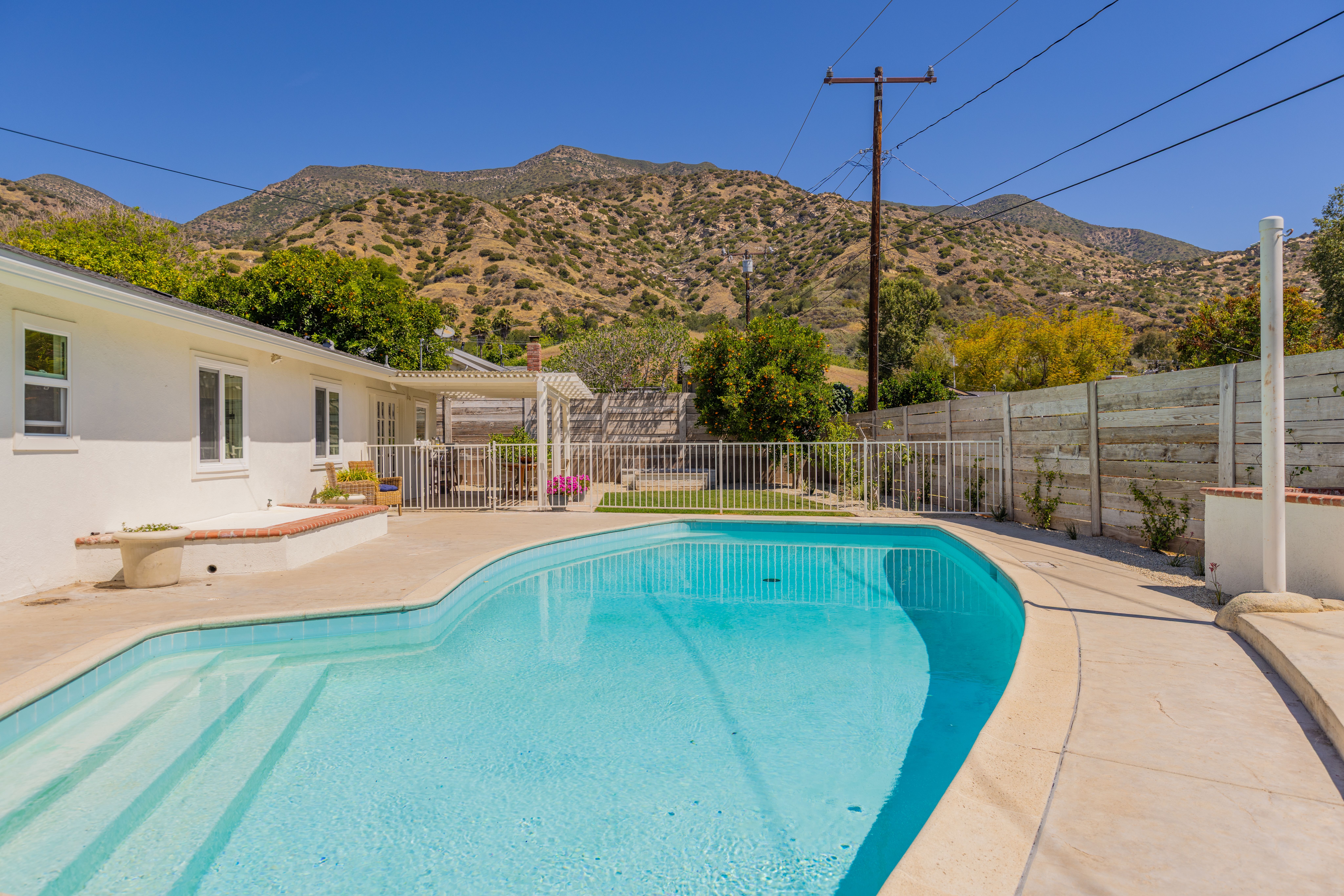  1402 Drown Avenue, Ojai, CA 93023 - 物件實景