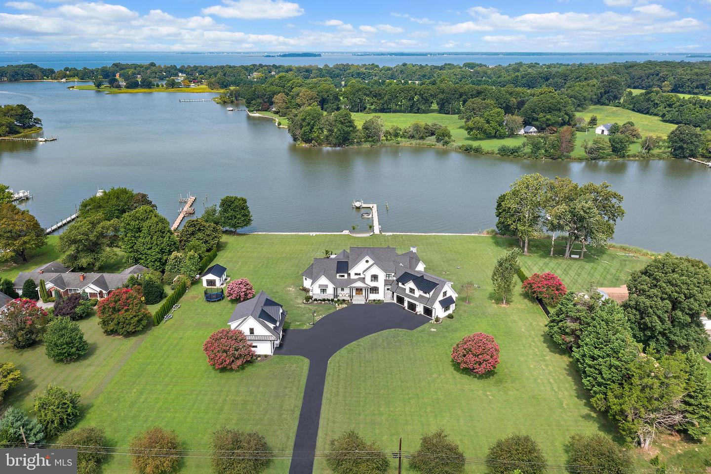 Queenstown, Maryland, 21658, United States, 5 Bedrooms Bedrooms, ,5 BathroomsBathrooms,Residential,For Sale,1907636