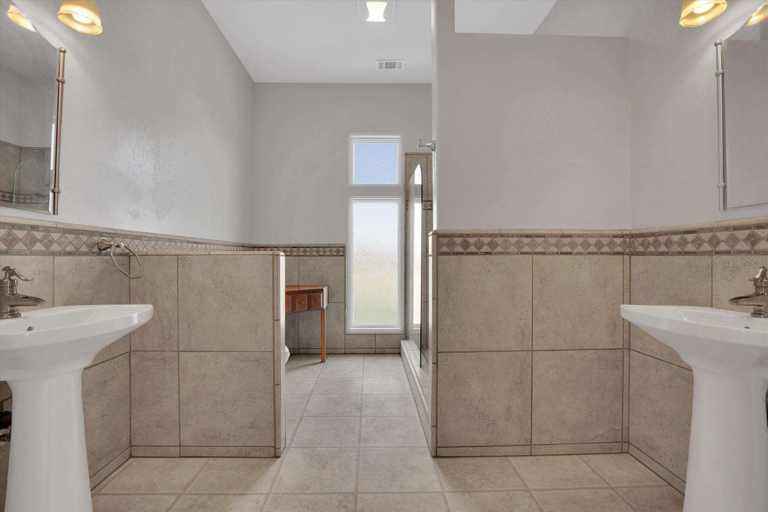 Stevinson, California, 95374, United States, 4 Bedrooms Bedrooms, ,3 BathroomsBathrooms,Residential,For Sale,2000043