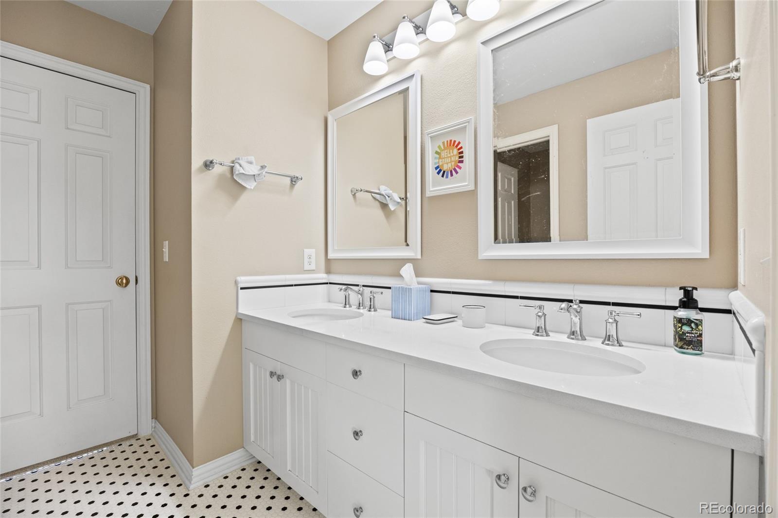 Littleton, Colorado, 80127, United States, 4 Bedrooms Bedrooms, ,4 BathroomsBathrooms,Residential,For Sale,1940937
