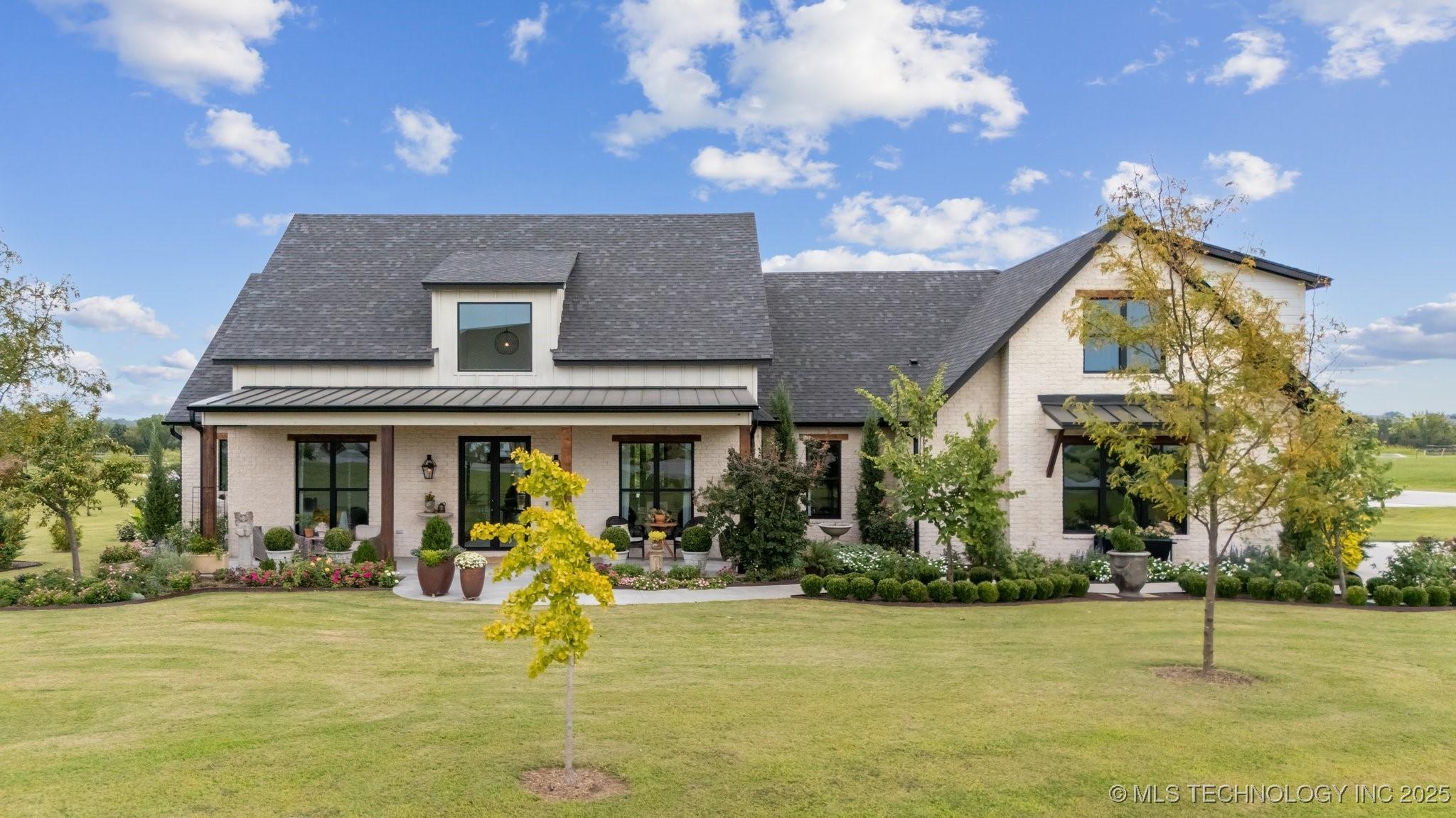 Broken Arrow, Oklahoma, 74014, United States, 4 Bedrooms Bedrooms, ,4 BathroomsBathrooms,Residential,For Sale,1983128