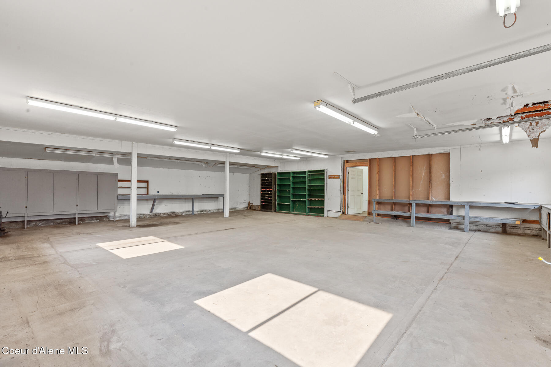 Rathdrum, Idaho, 83858, United States, 2 Bedrooms Bedrooms, ,1 BathroomBathrooms,Residential,For Sale,1981351