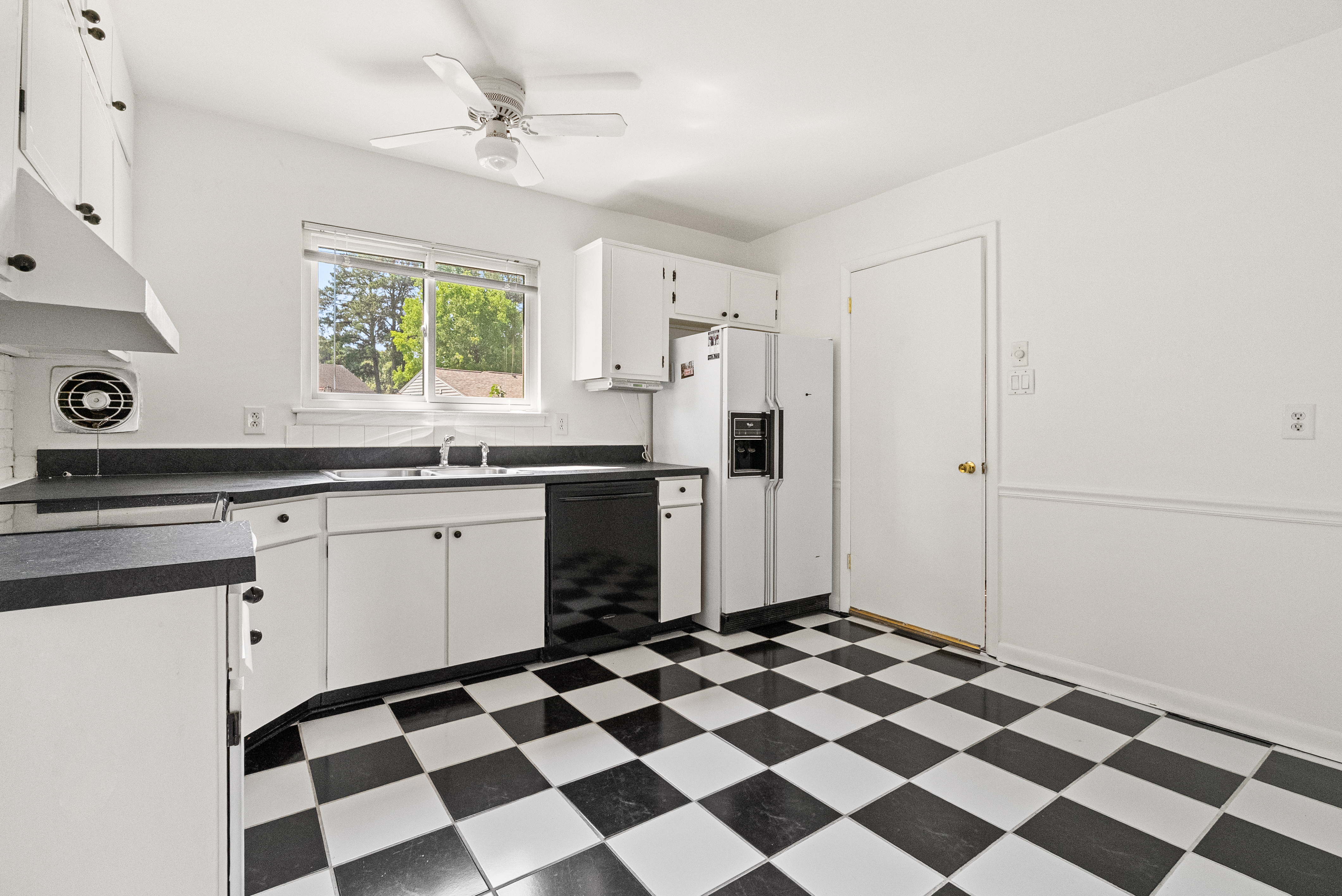  472 Carnegie Road, Virginia Beach, VA, 23452 - 物件實景