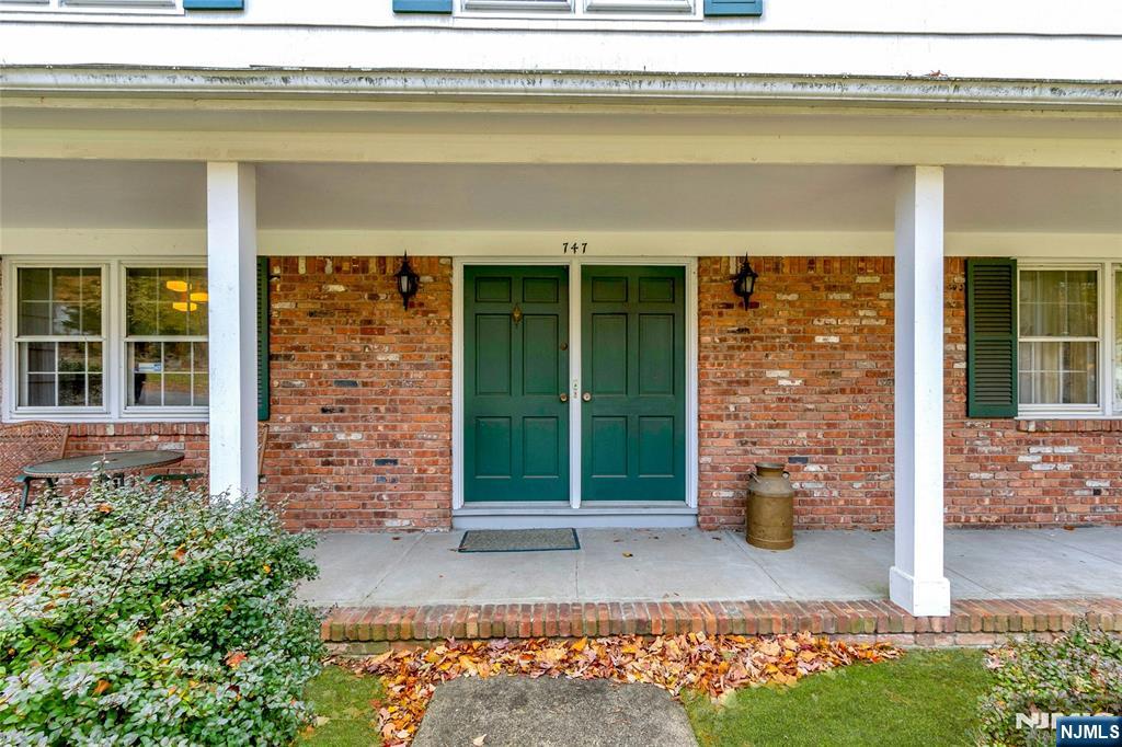 River Vale, New Jersey, 07675, United States, 4 Bedrooms Bedrooms, ,3 BathroomsBathrooms,Residential,For Sale,1987522