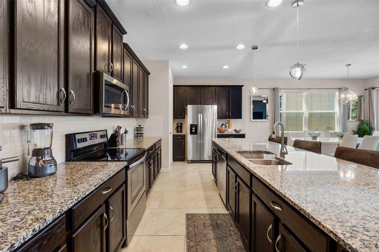KISSIMMEE, Florida, 34747, United States, 7 Bedrooms Bedrooms, ,6 BathroomsBathrooms,Residential,For Sale,1938279