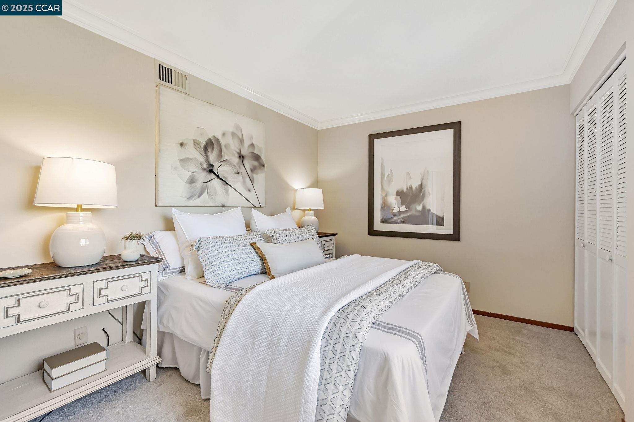 Walnut Creek, California, 94595, United States, 3 Bedrooms Bedrooms, ,2 BathroomsBathrooms,Residential,For Sale,1924398