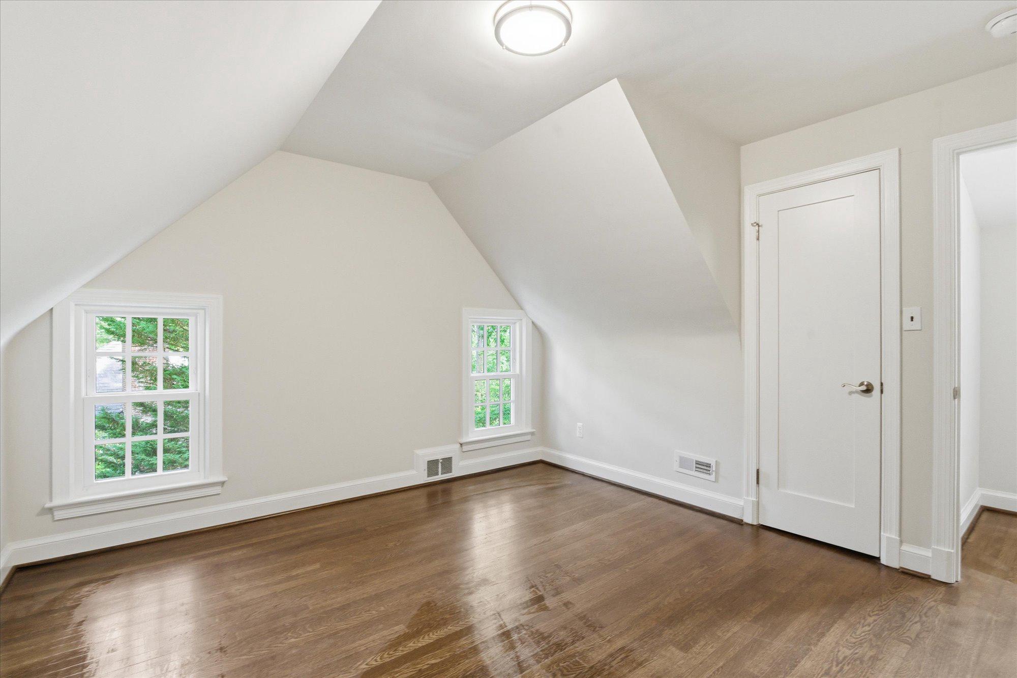  7825 Oldchester Road, Bethesda, MD, 20817 - 物件實景