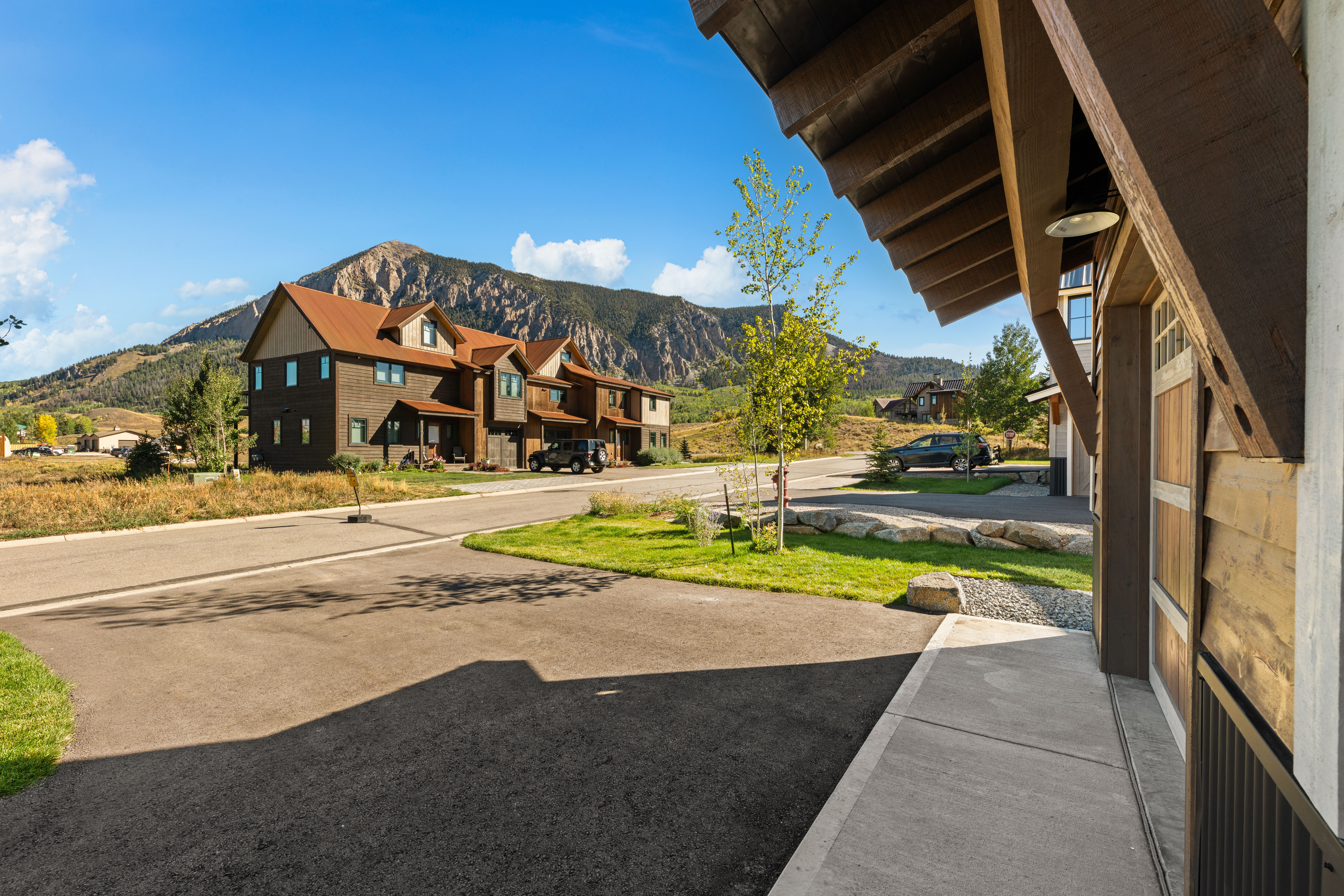  Newly Built End-Unit Townhome Offers The Ultimate Mountain LIfestyle - 物件實景
