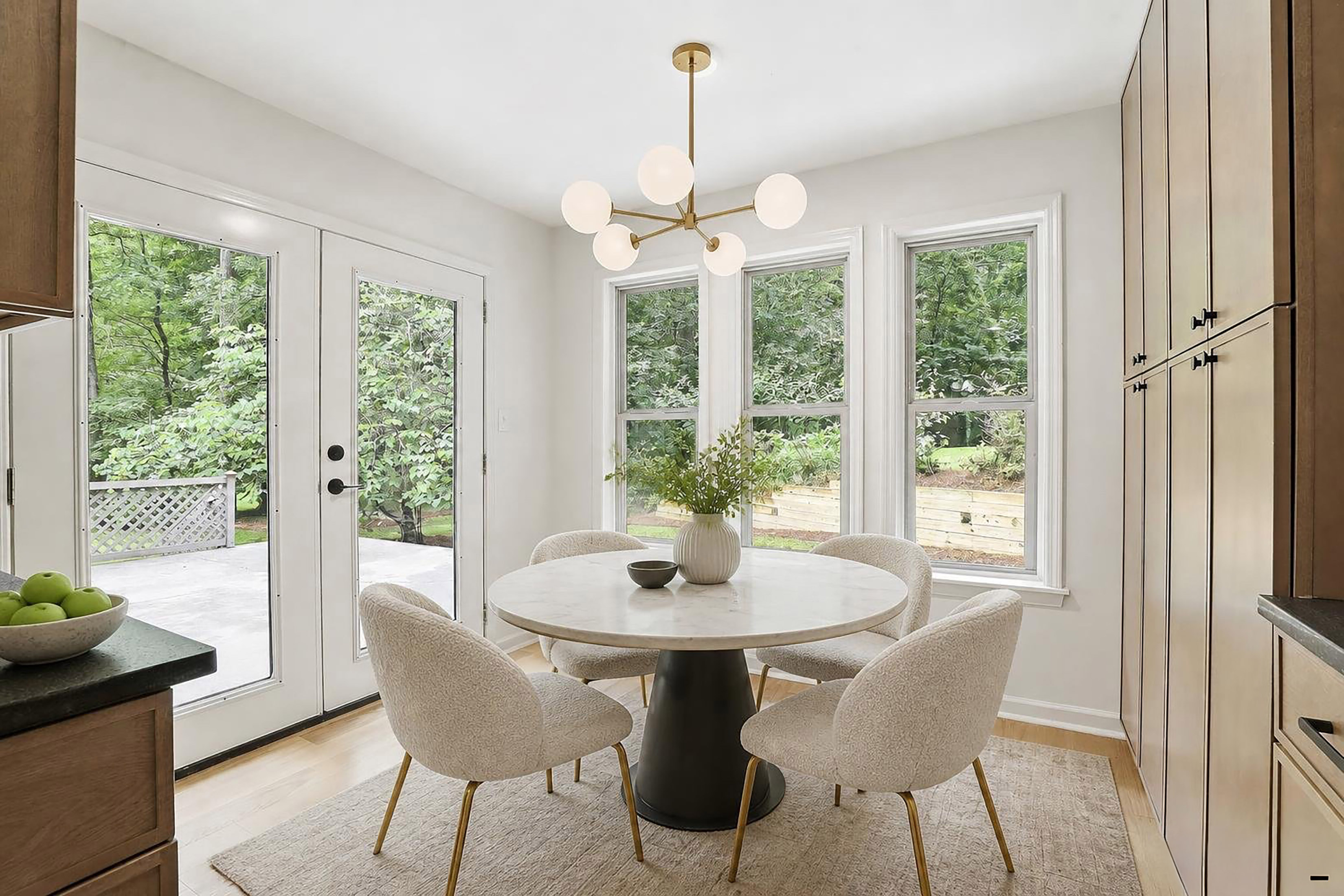  Picture Perfect Home Embodies Mid-century Elegance and Charm - 物件實景