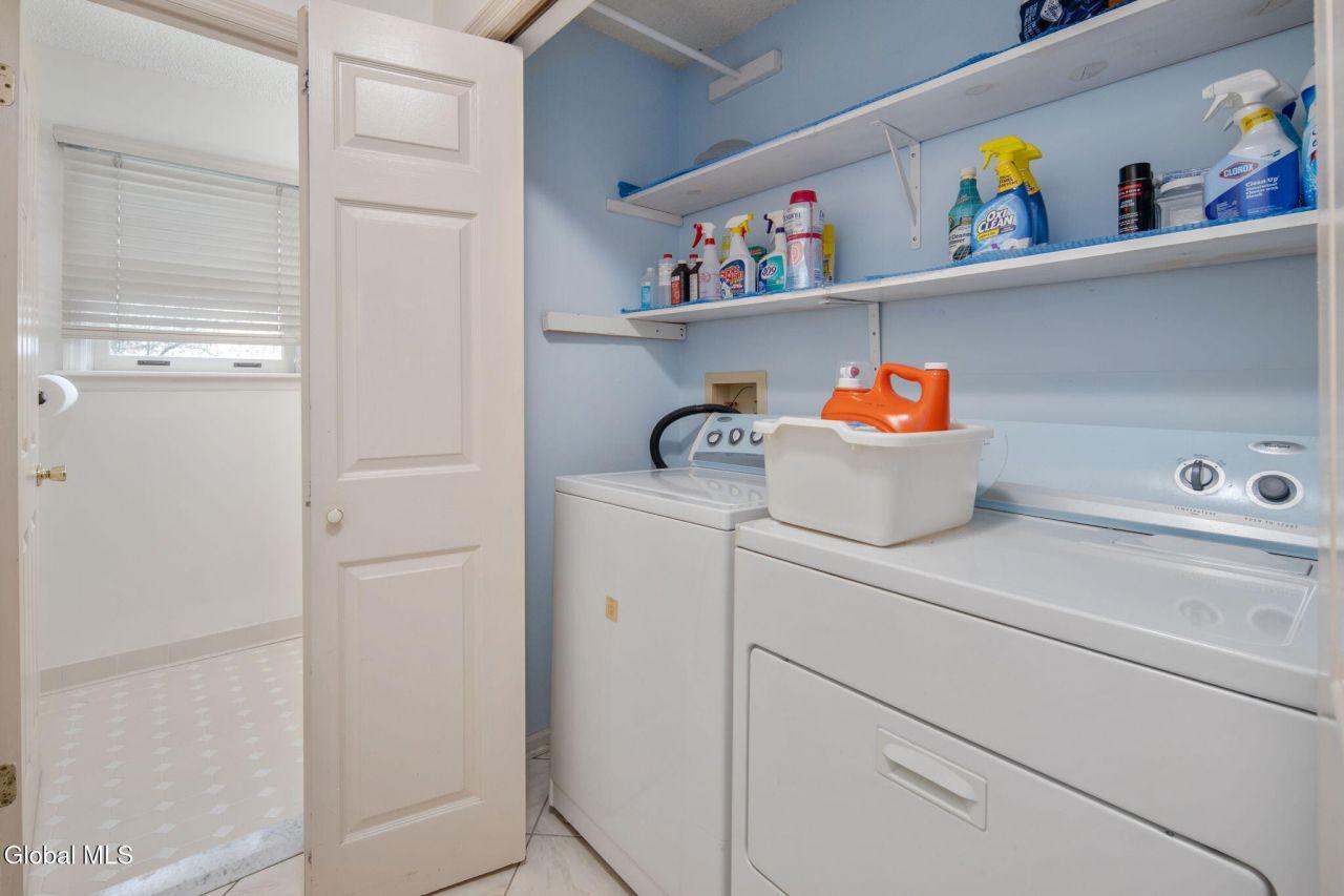 Guilderland, New York, 12303, United States, 4 Bedrooms Bedrooms, ,3 BathroomsBathrooms,Residential,For Sale,1891767