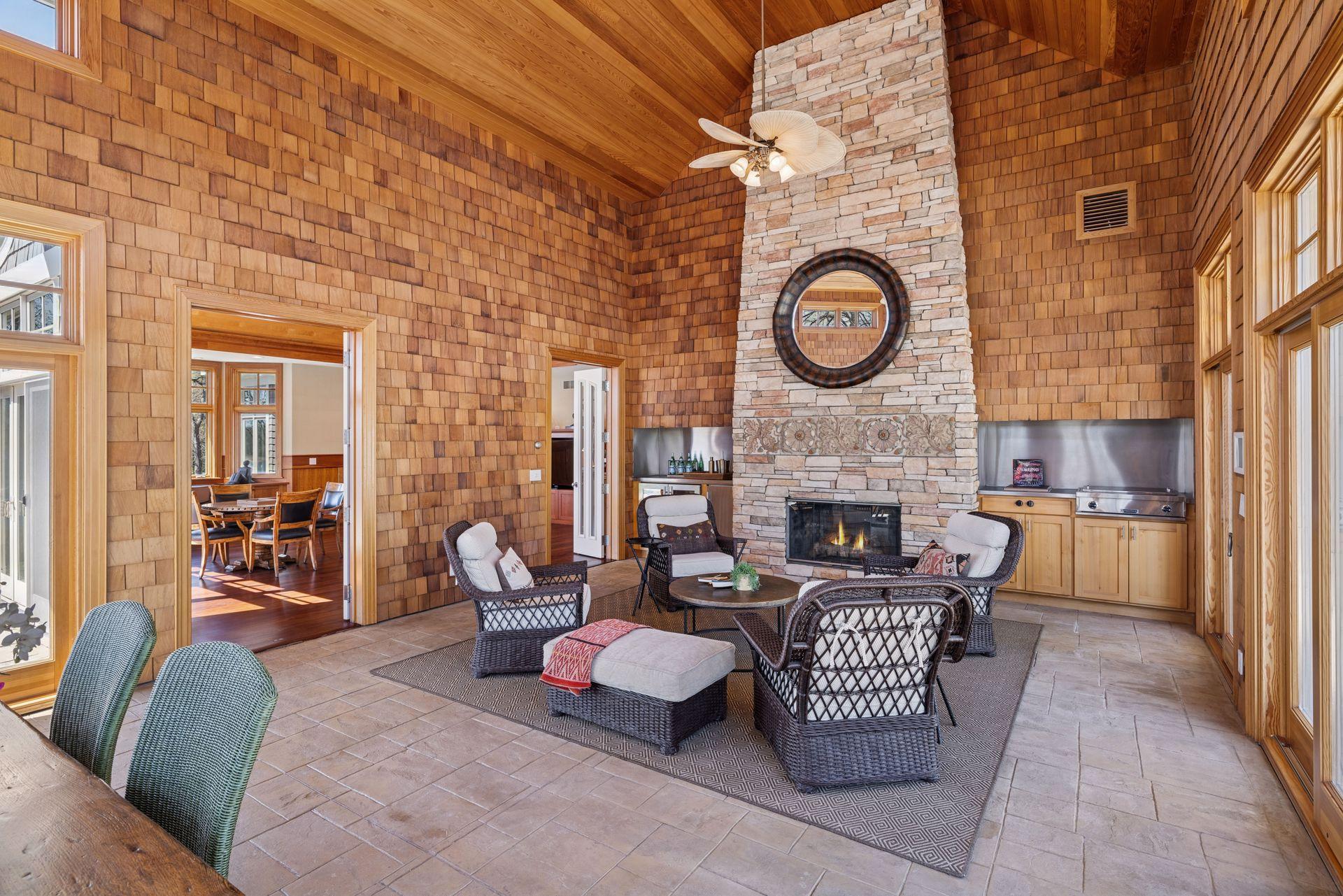 Orono, Minnesota, 55391, United States, 5 Bedrooms Bedrooms, ,5 BathroomsBathrooms,Residential,For Sale,1792914