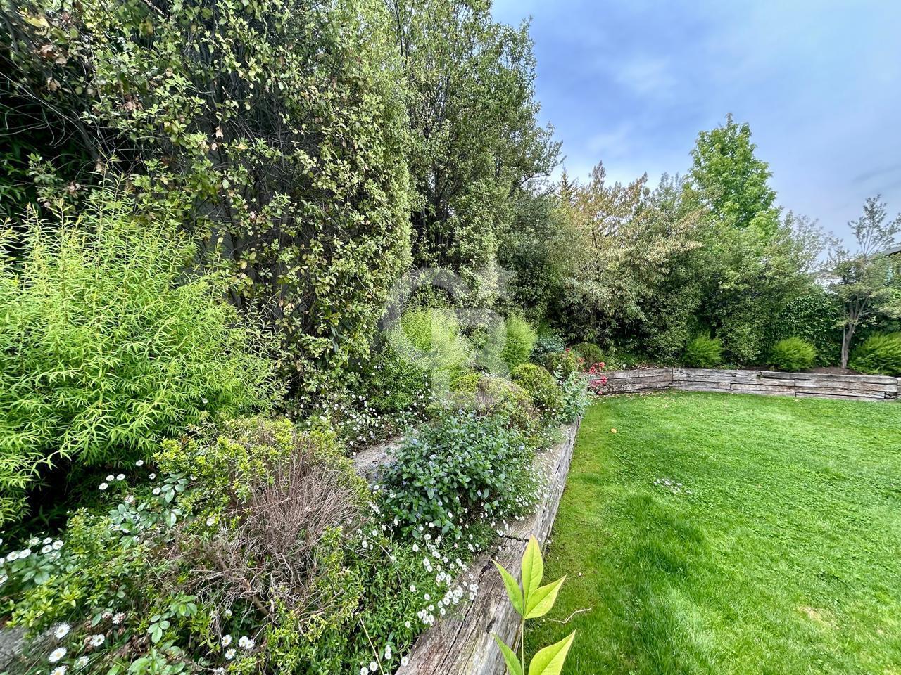 Lo Barnechea, Chile, 6 Bedrooms Bedrooms, ,5 BathroomsBathrooms,Residential,For Sale,1971656