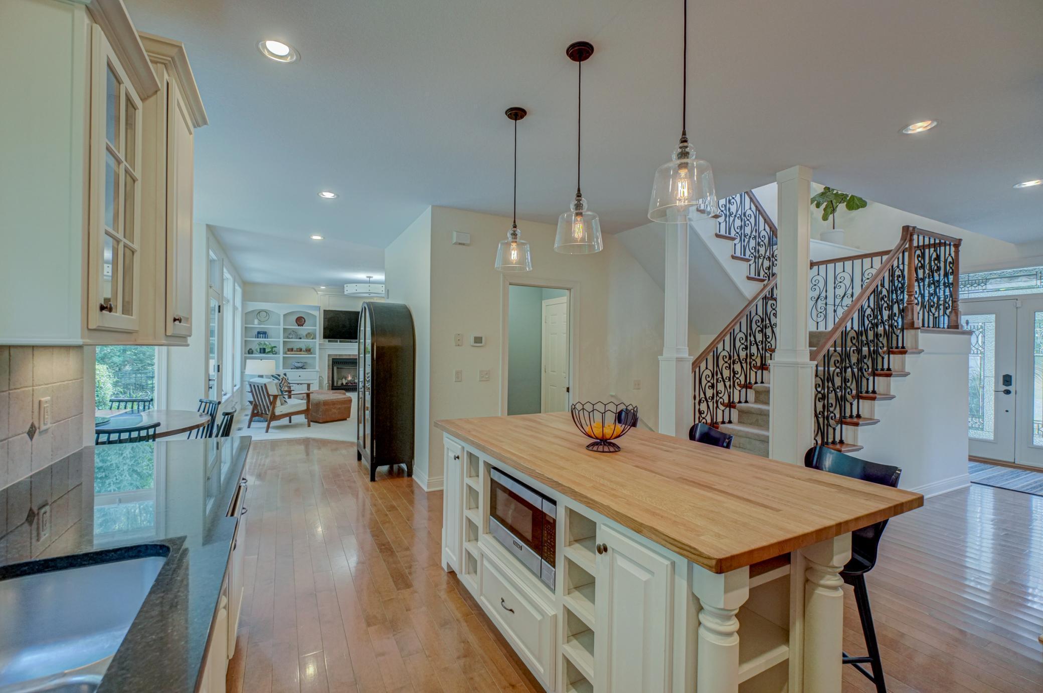 Eau Claire, Wisconsin, 54701, United States, 6 Bedrooms Bedrooms, ,2 BathroomsBathrooms,Residential,For Sale,1992855