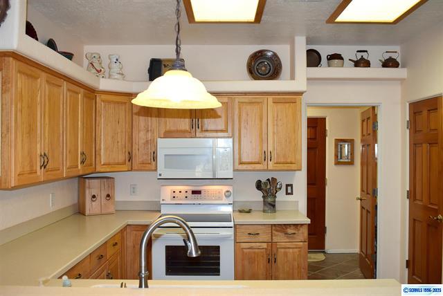 Silver City, New Mexico, 88061, United States, 3 Bedrooms Bedrooms, ,2 BathroomsBathrooms,Residential,For Sale,1977832