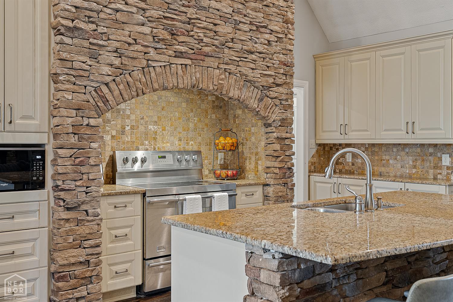 Jonesboro, Arkansas, 72404, United States, ,4 BathroomsBathrooms,Residential,For Sale,1978078