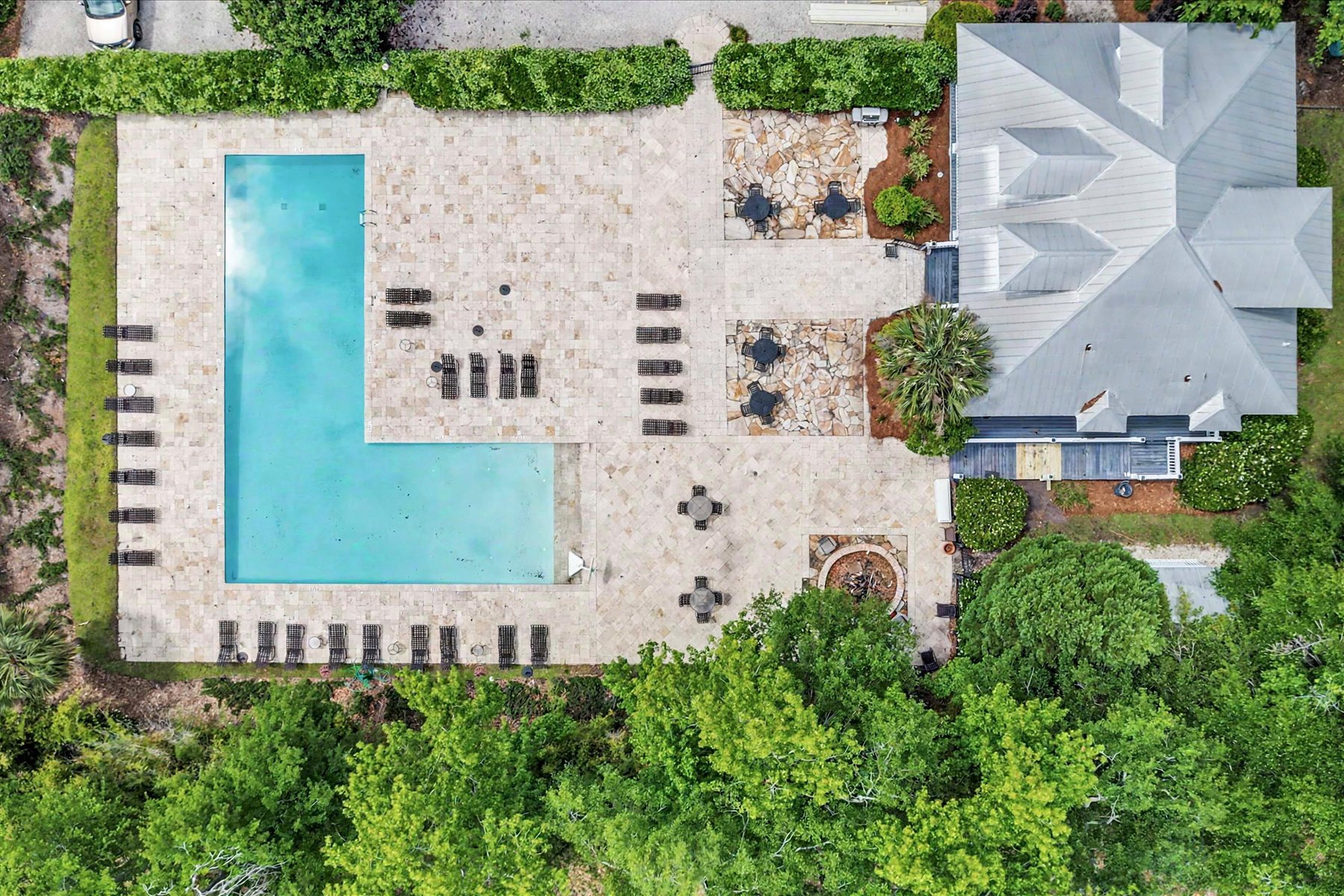  Quintessential Lowcountry Living in Small Gated Community - 物件實景