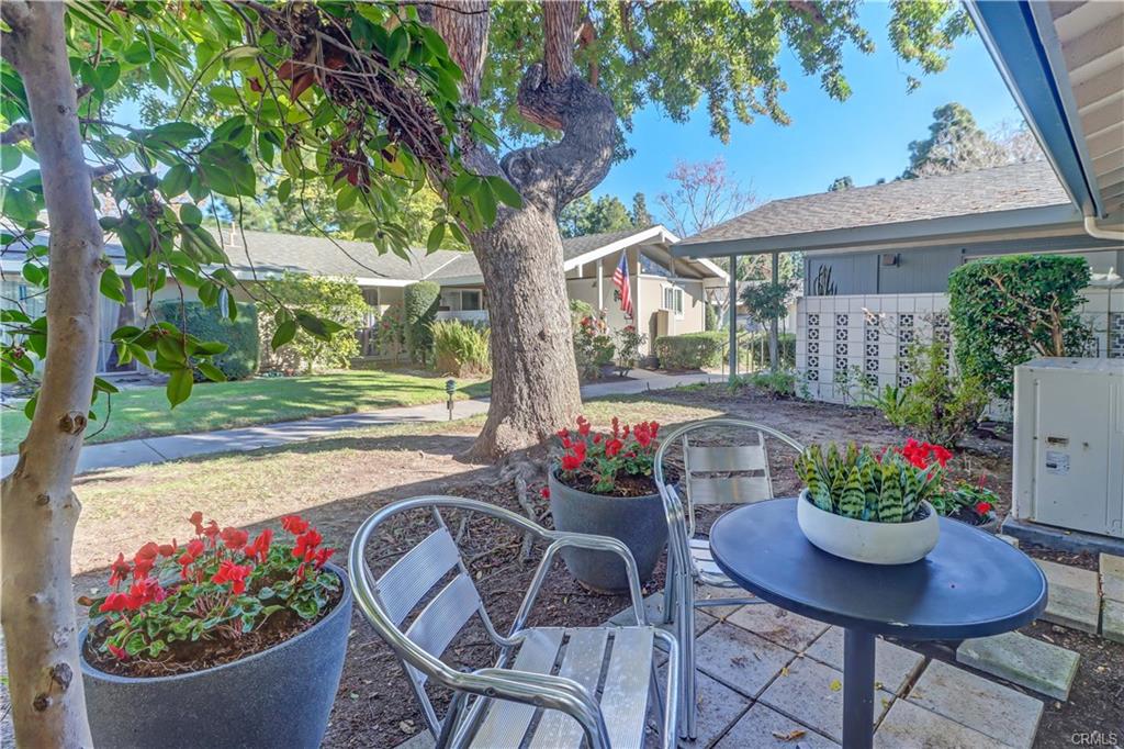 Laguna Woods, California, CA, United States, 2 Bedrooms Bedrooms, ,Residential,For Sale,2006488