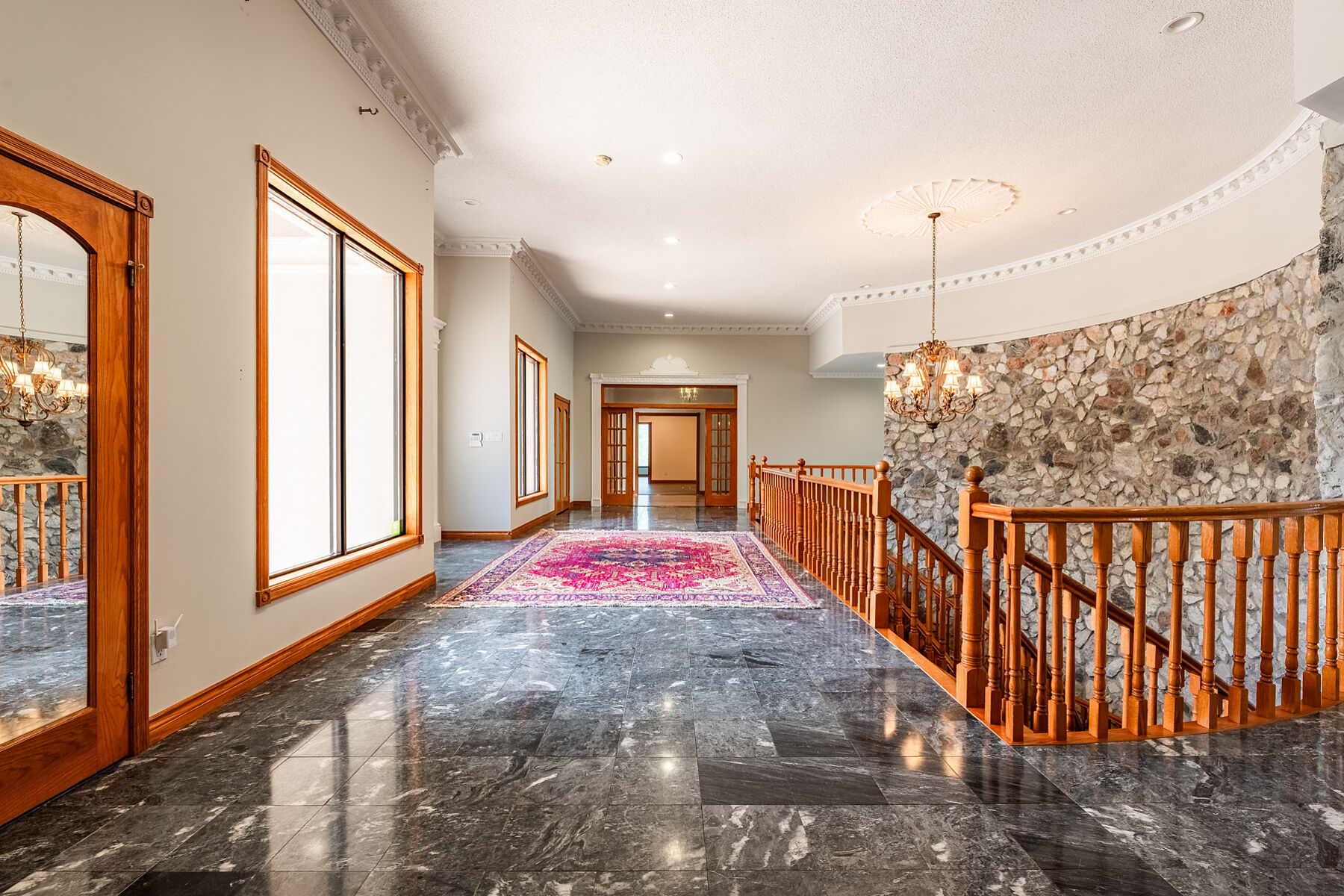  Prestigious King City Bungalow - 物件實景